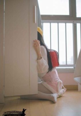 女囚犯